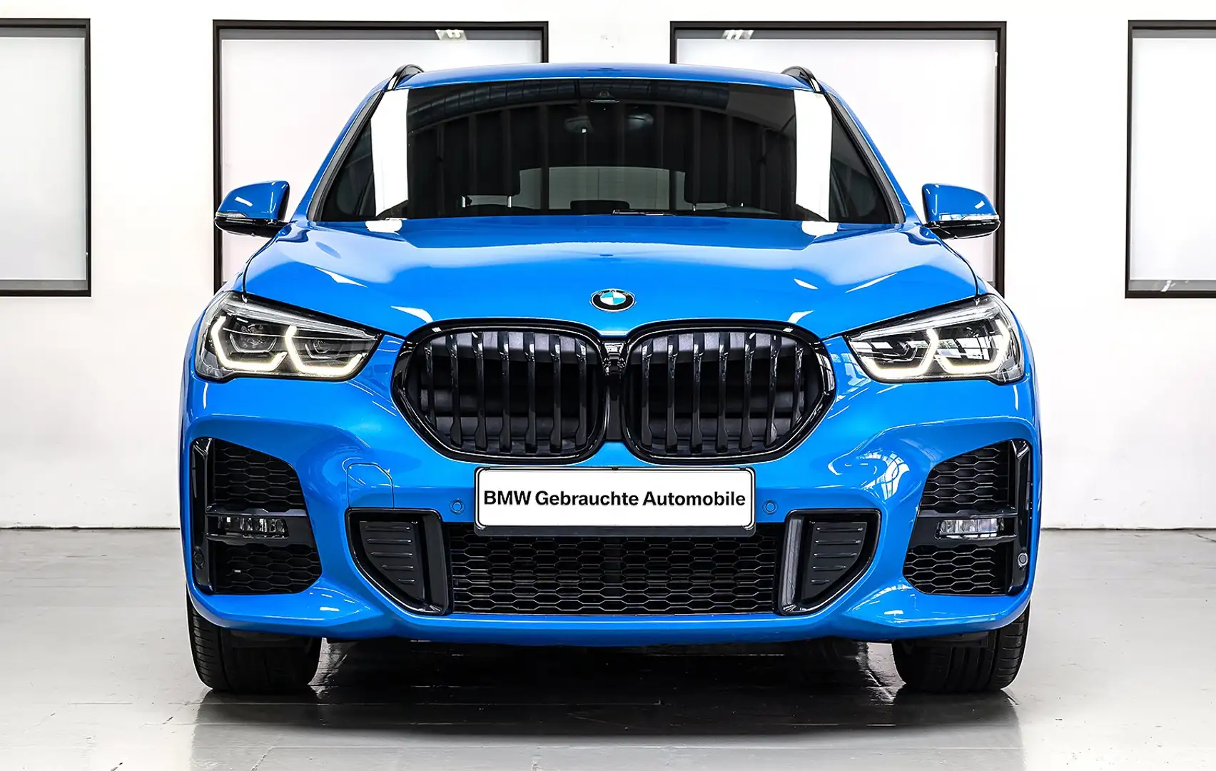 BMW X1 xd25e M-SPORT LED NAV+ DAS PAS KAM SH AHK DAB HiFi Blau - 2