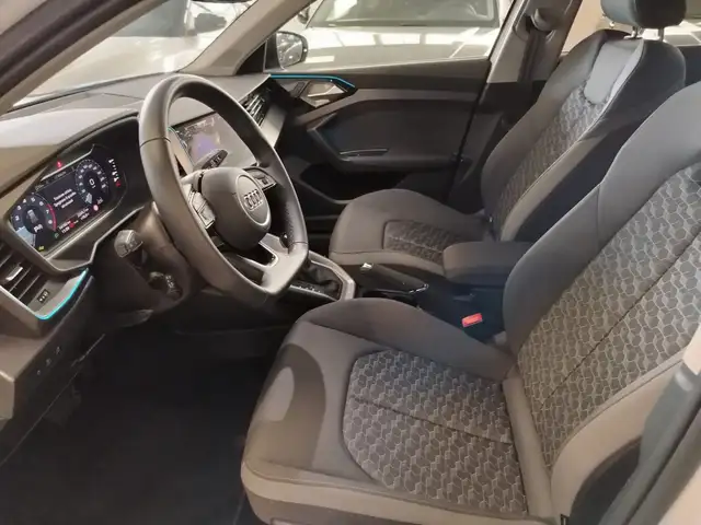 Audi A1 view 13