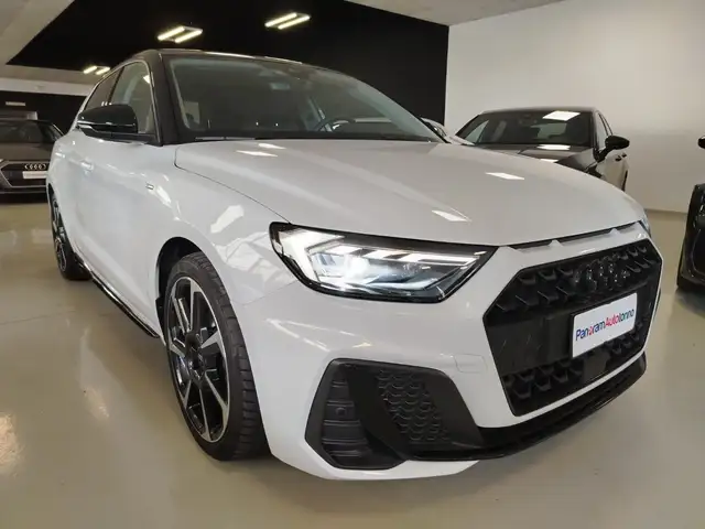 Audi A1 view 7