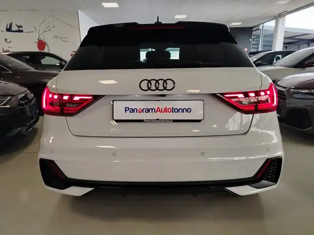 Audi A1 view 6