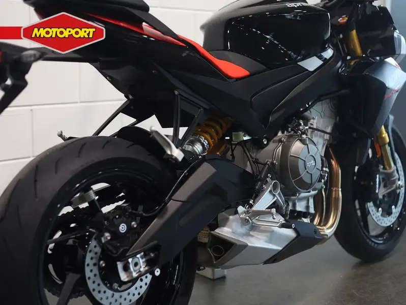 Aprilia Tuono - foto 4