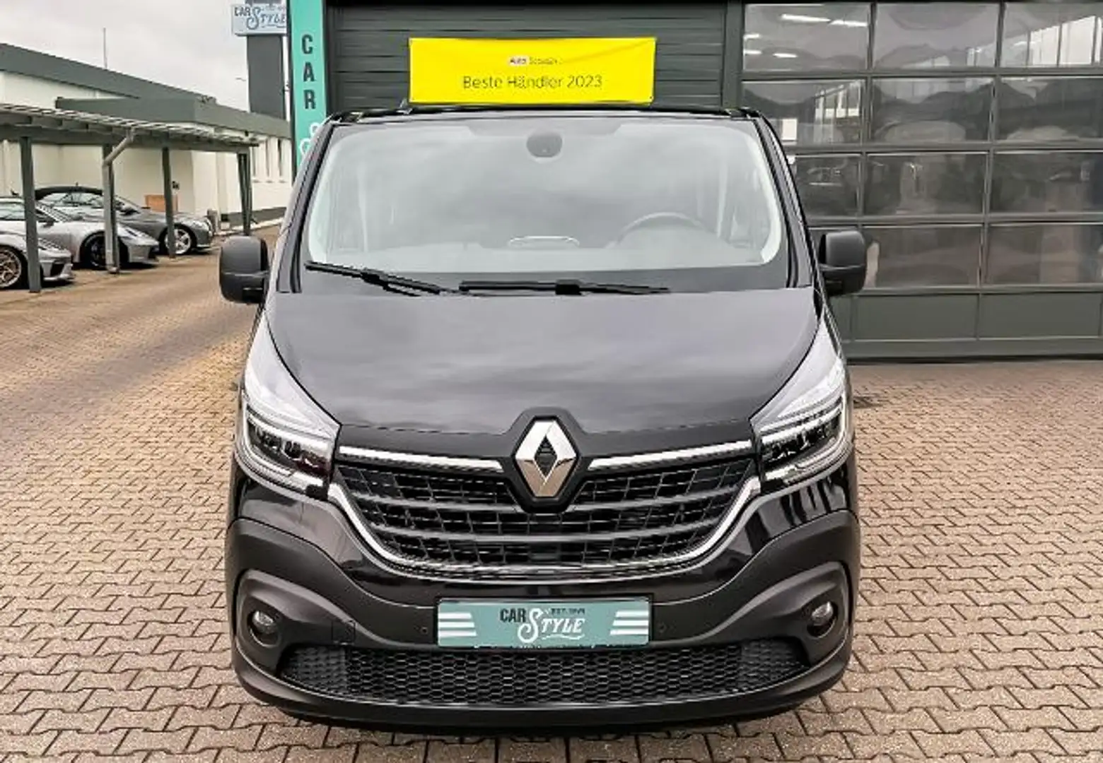 Renault Trafic 2,0 dCi.L1H1 3,0t Komfort Navi.AHK.RFK.LED Schwarz - 2