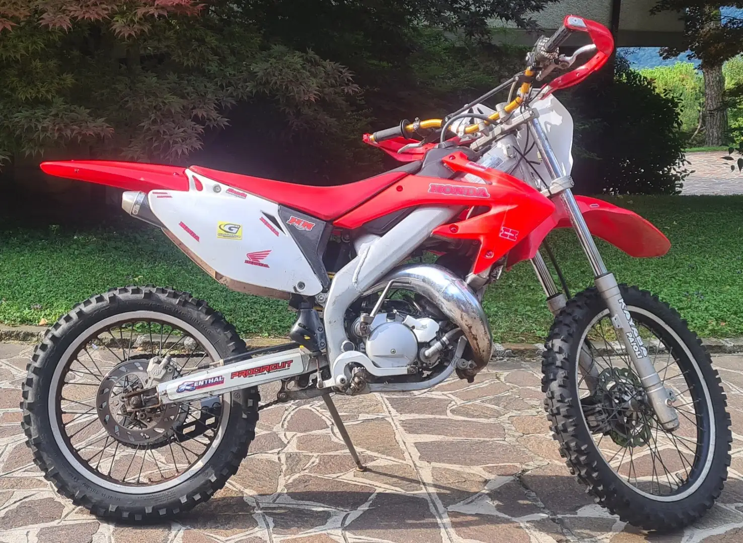 HM CRE Baja Roşu - 1