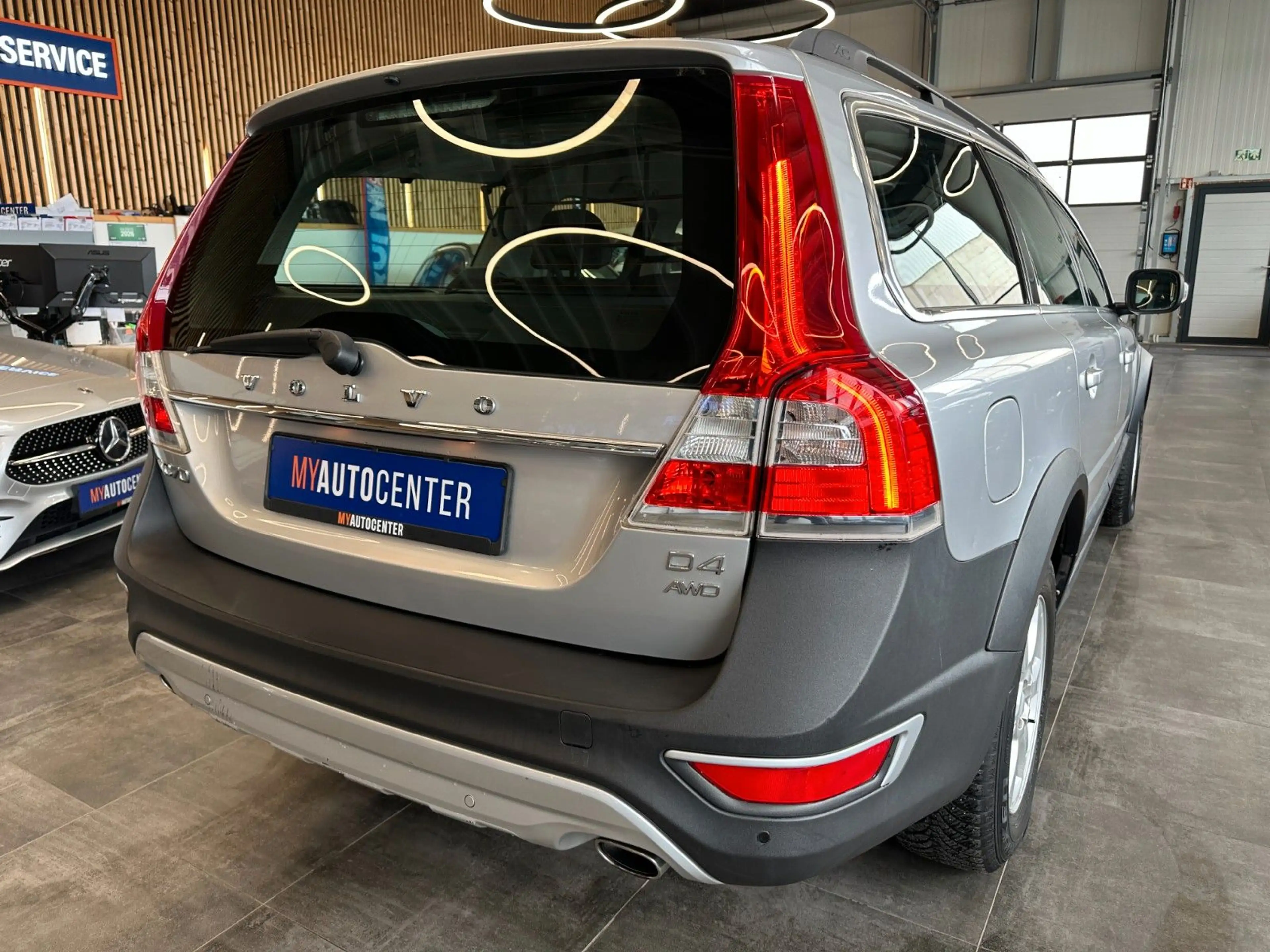 Volvo XC70 Kinetic AWD *Xenon*Elek.Heckkl.* — photo 2