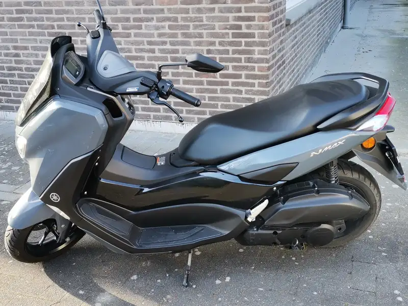 Yamaha NMAX - foto 6