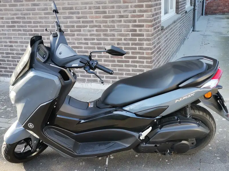 Yamaha NMAX - foto 4
