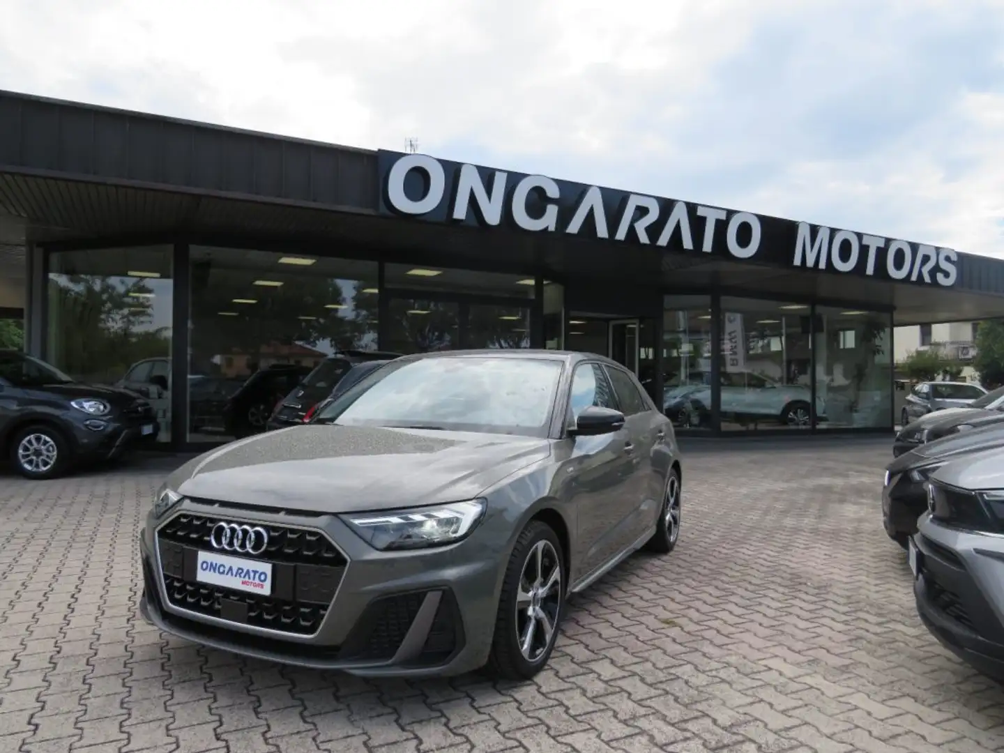 Audi A1 SPB 25 TFSI S line Edition #Vari.Colori siva - 1