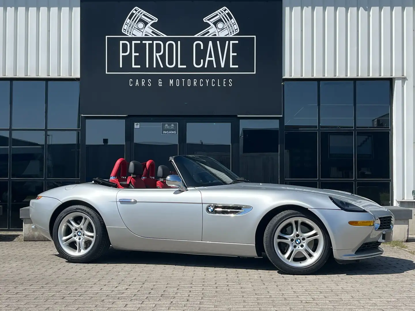 BMW Z8 Z8 roadster like new - 15.450 km's - 1 owner Silber - 1