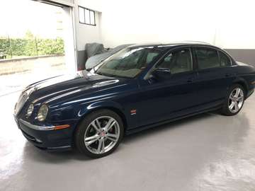 4.0 V8 Sport