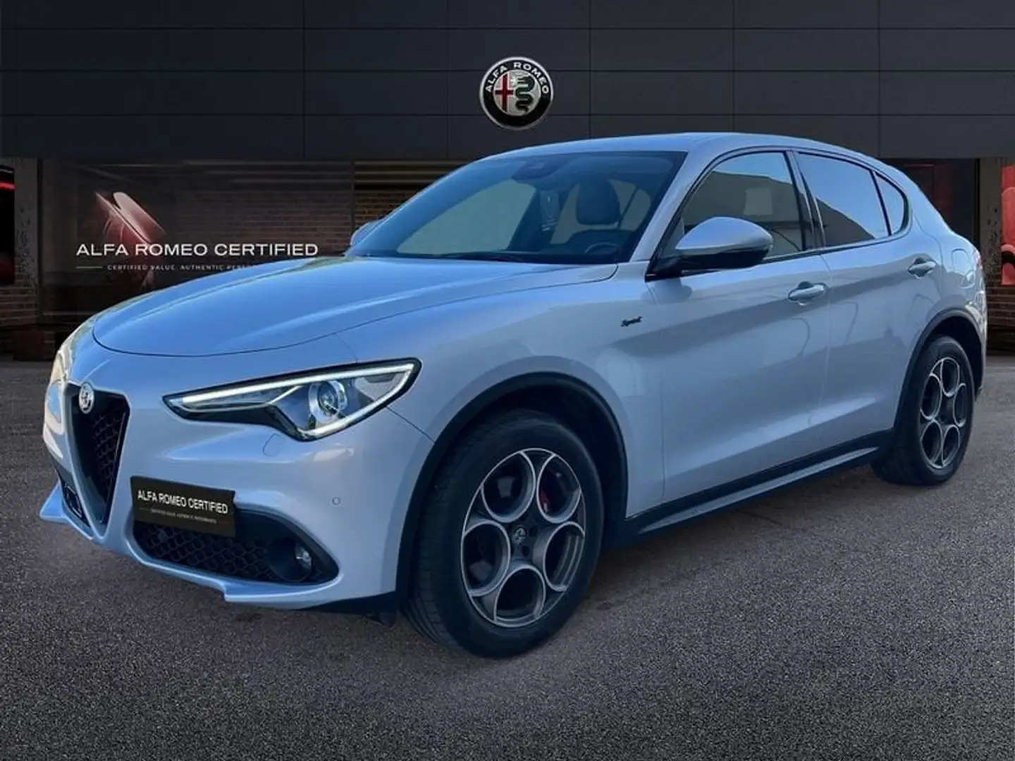 Alfa Romeo Stelvio 2020 2.2 t Sprint Q4 190cv auto Bianco - 2