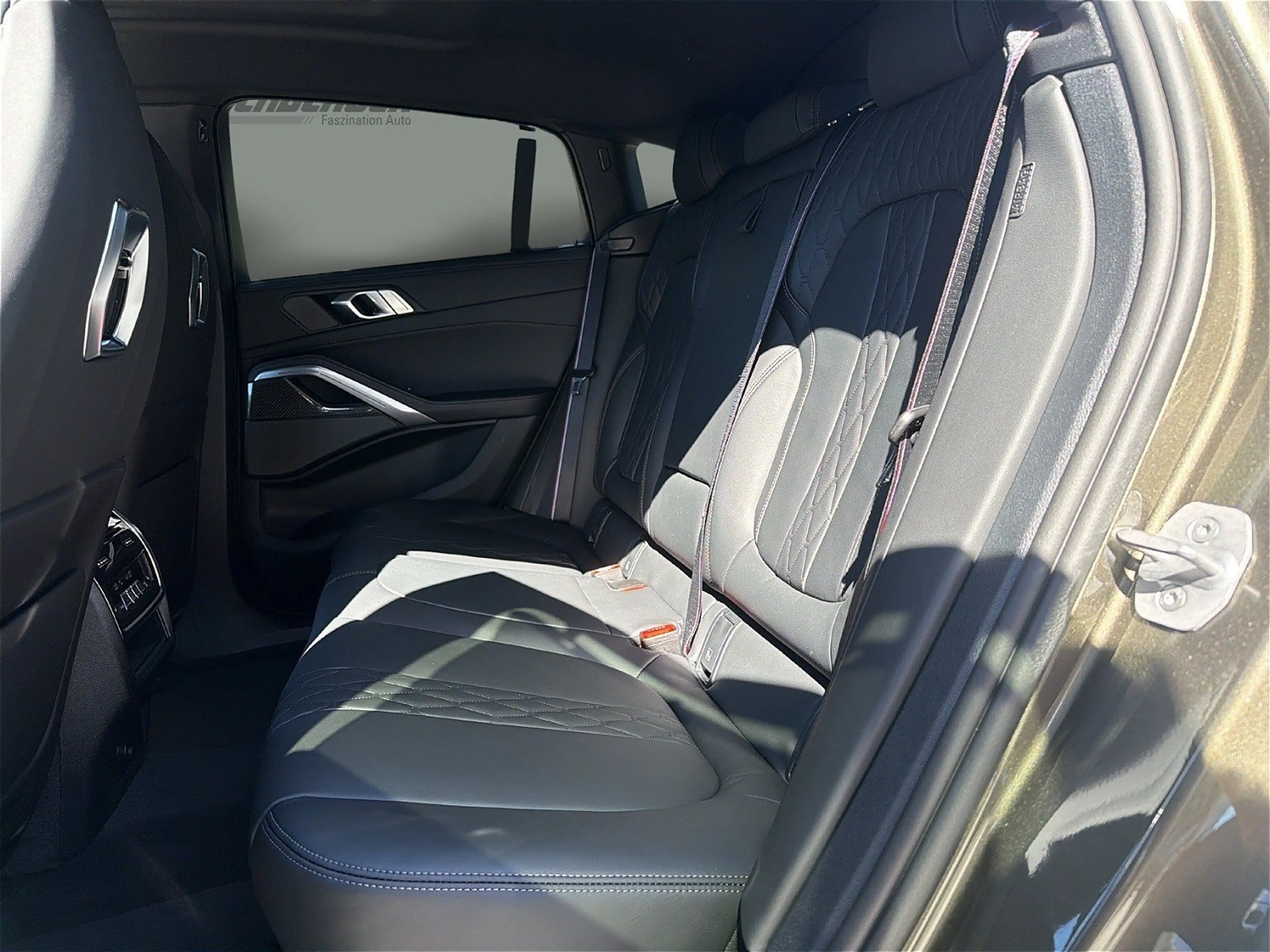 BMW X6 xDrive40d M Sportpaket Pro | Travel Pake — photo 11
