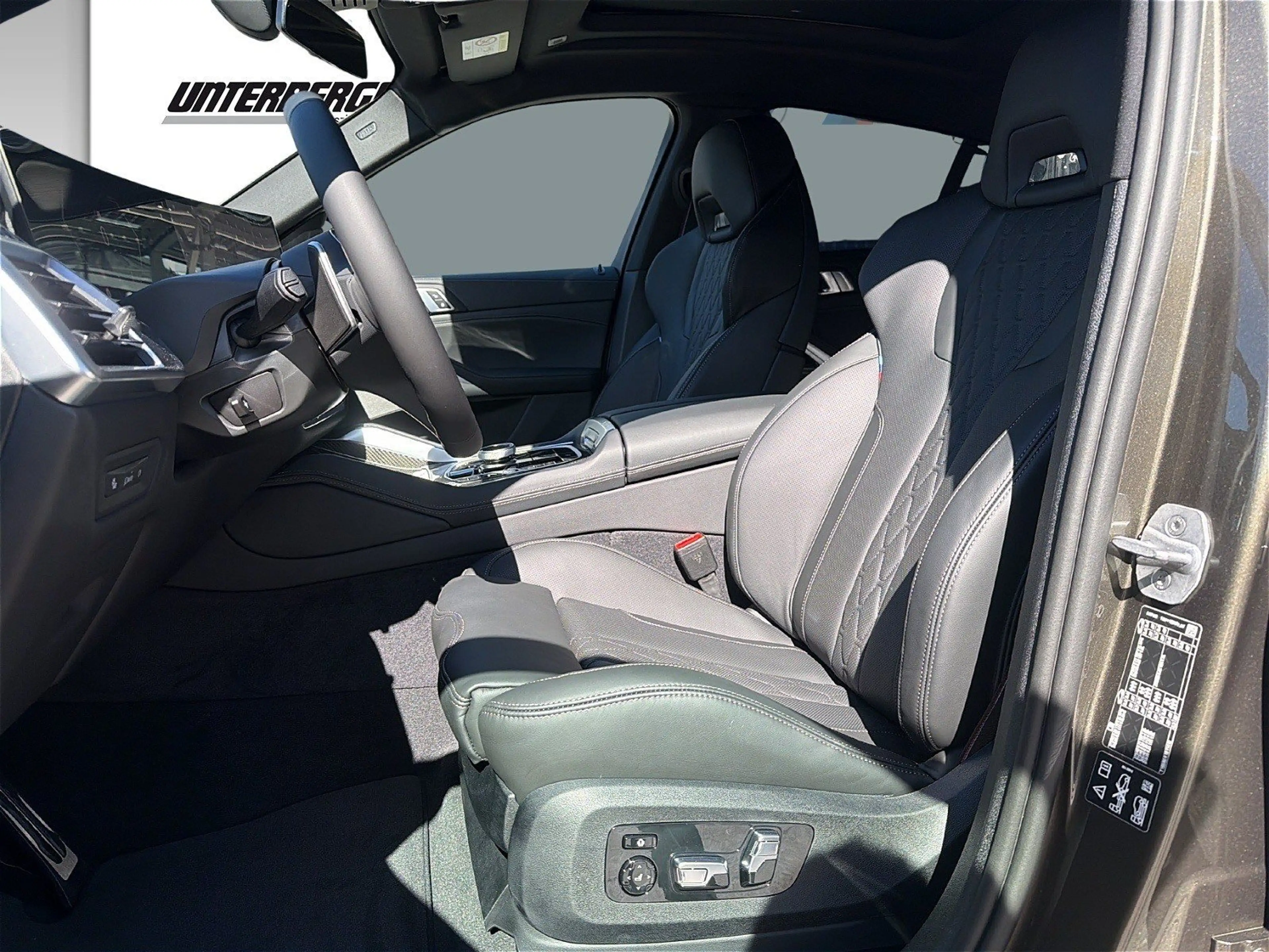 BMW X6 xDrive40d M Sportpaket Pro | Travel Pake — photo 10