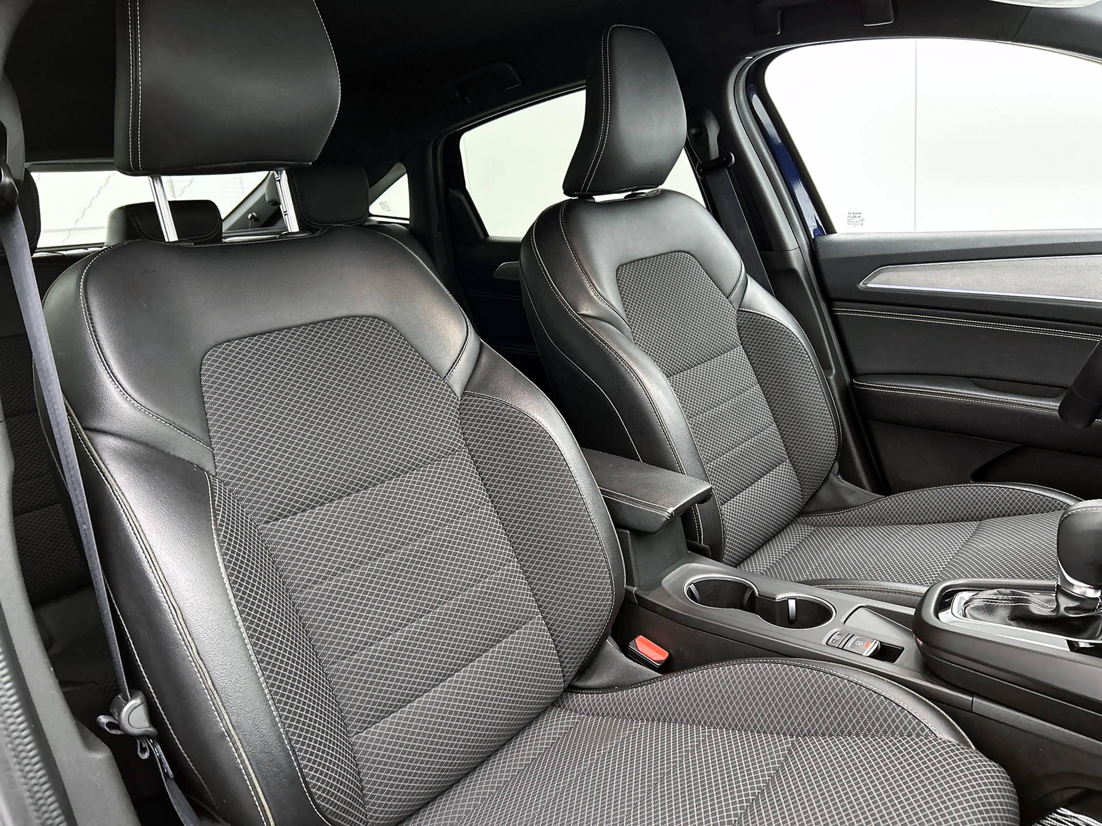 Renault Arkana 1.6 E-Tech full hybrid 145PK techno / Automaat / N — photo 32