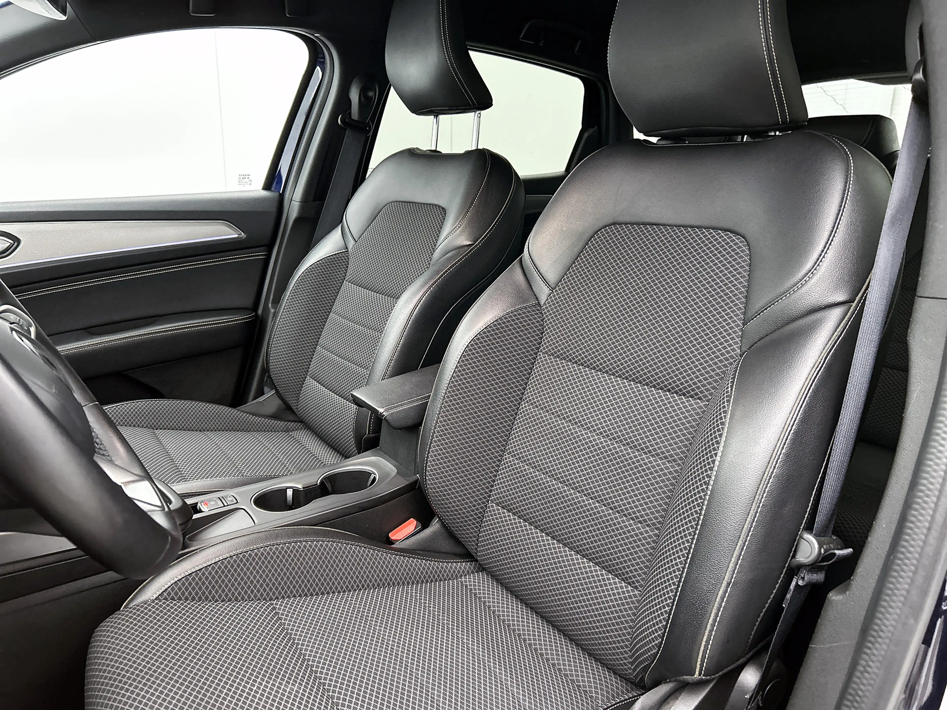 Renault Arkana 1.6 E-Tech full hybrid 145PK techno / Automaat / N — photo 31