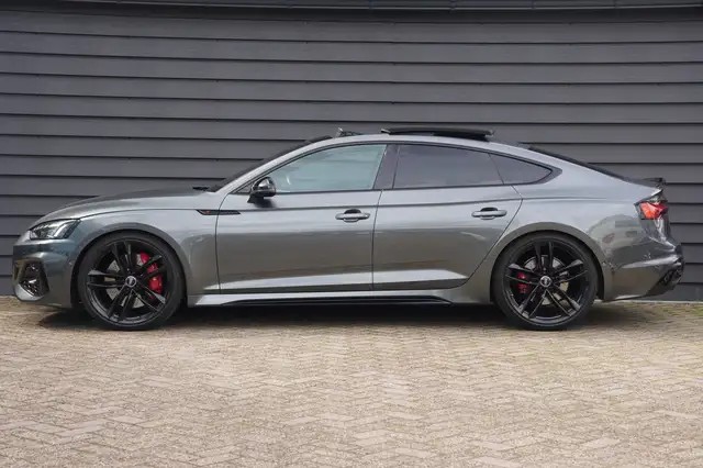 Audi A5 view 3
