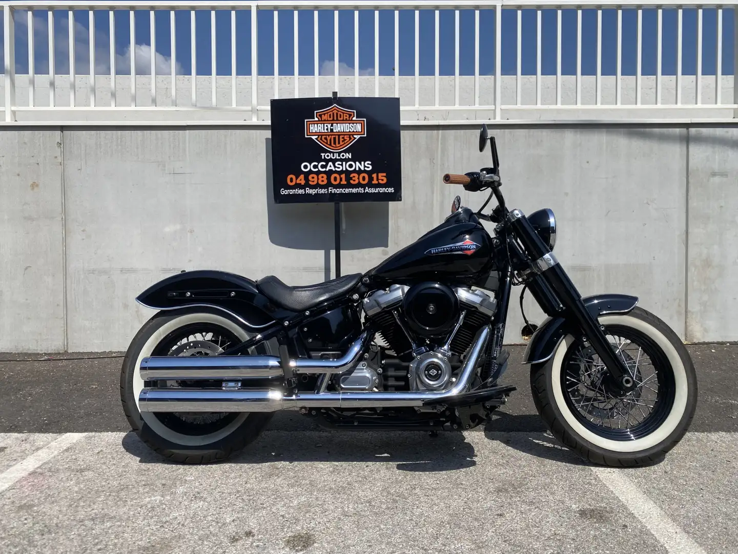 Harley-Davidson Softail Slim Zwart - 1