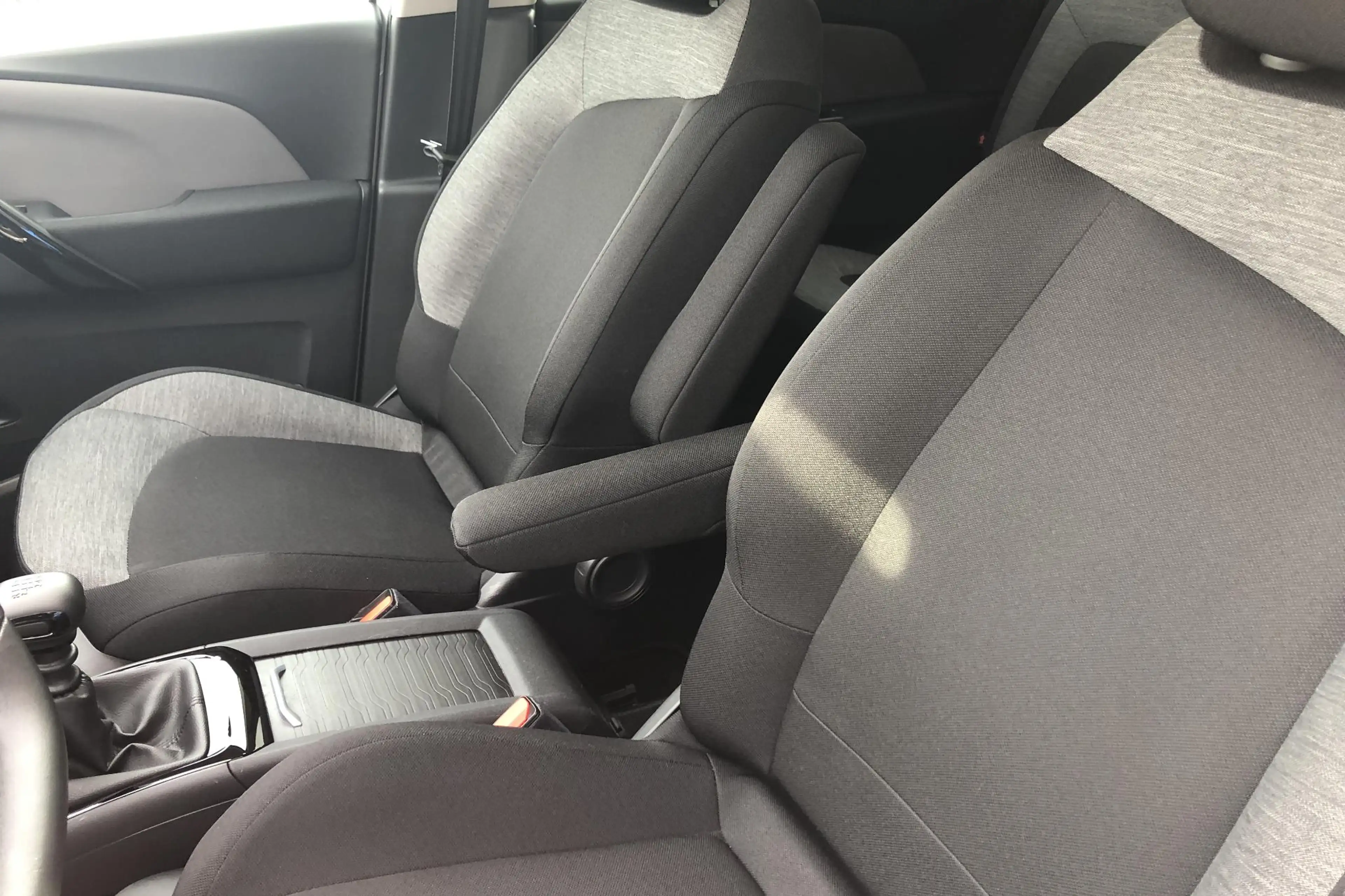 Citroen Grand C4 SpaceTourer 1.2 130PK Business 7 PERSOONS | Navigatie | Trekha — photo 9