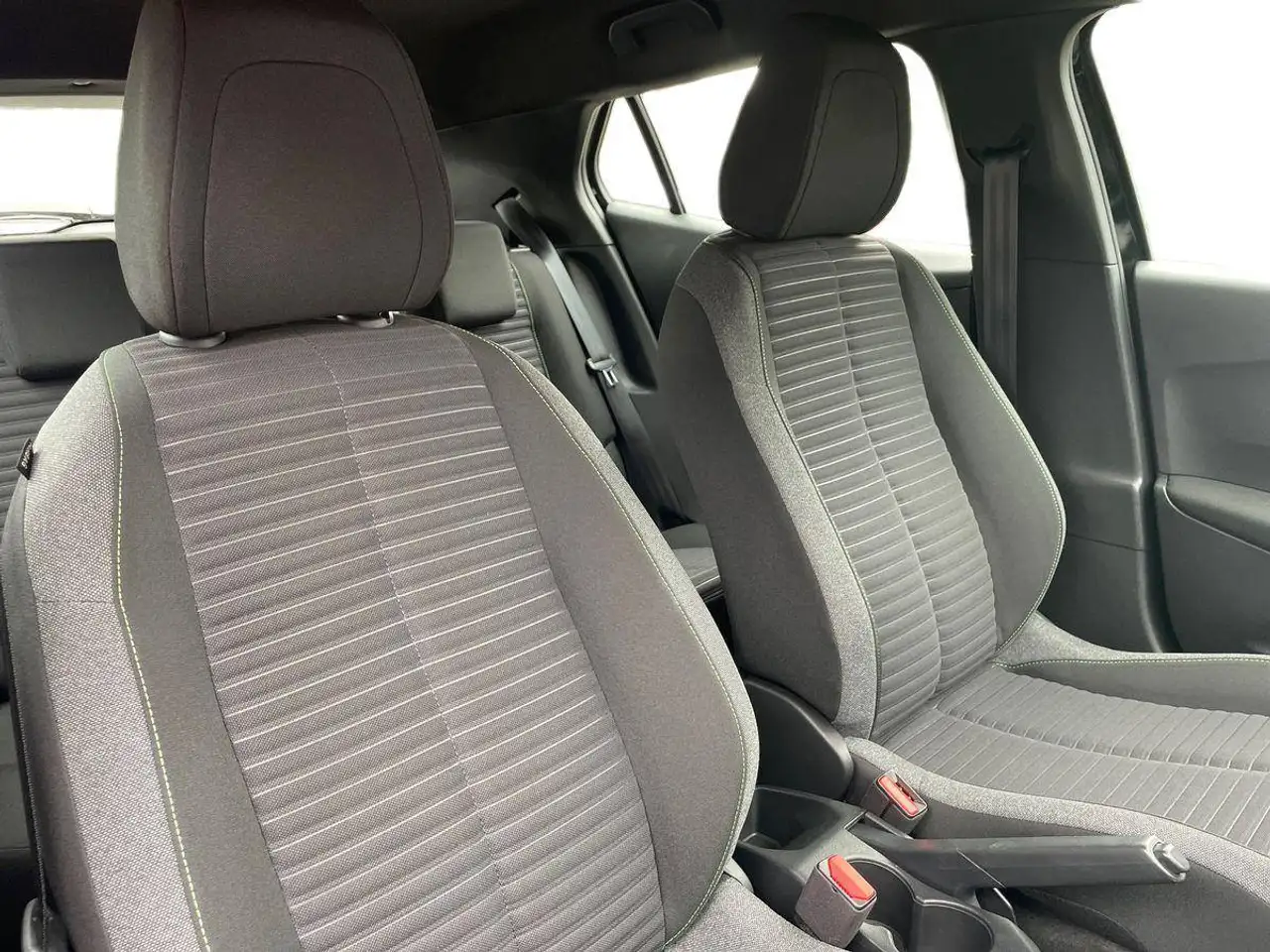 Peugeot 2008 1.2 Puretech Active S&S 100cv, миниатюра 15