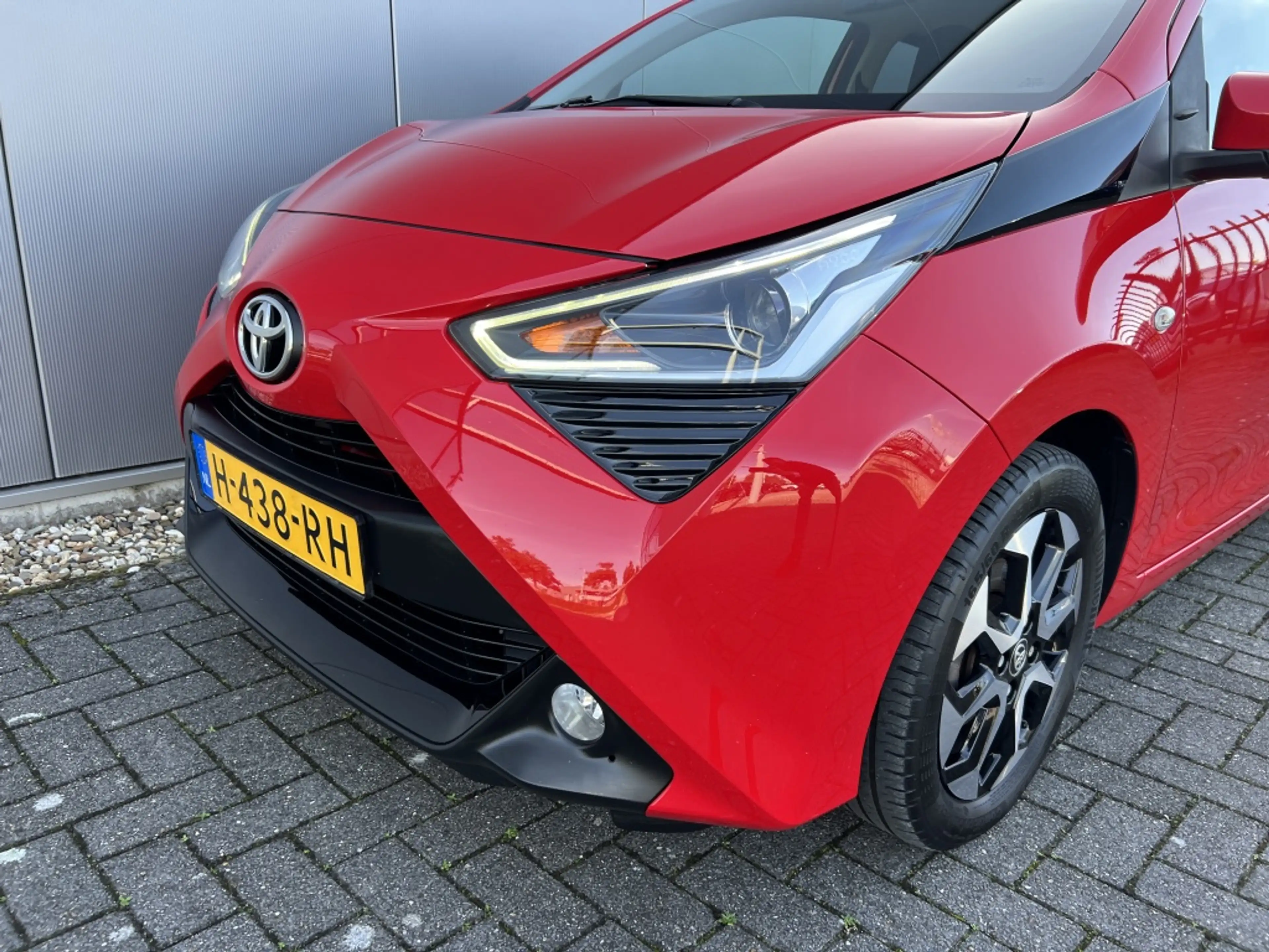 Toyota Aygo 1.0 VVT-i x-joy — photo 19