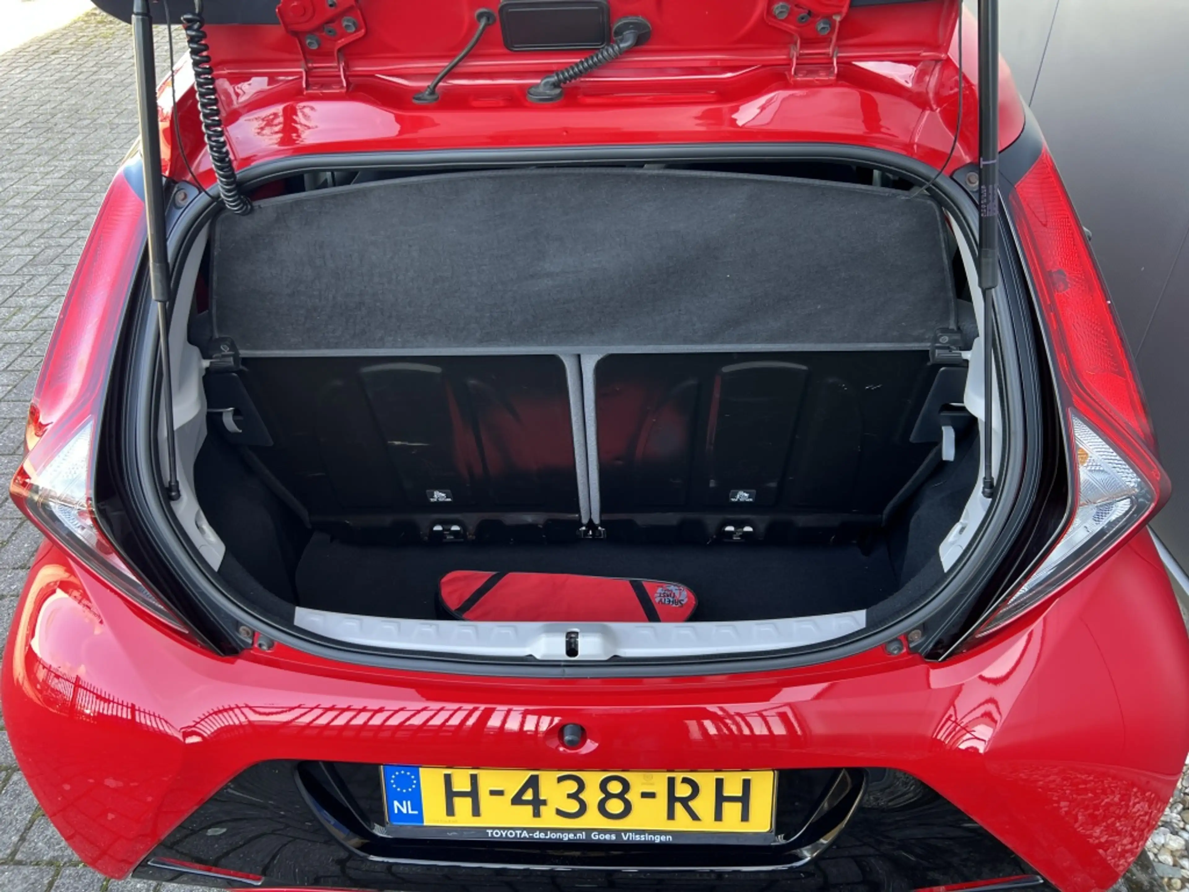 Toyota Aygo 1.0 VVT-i x-joy — photo 4