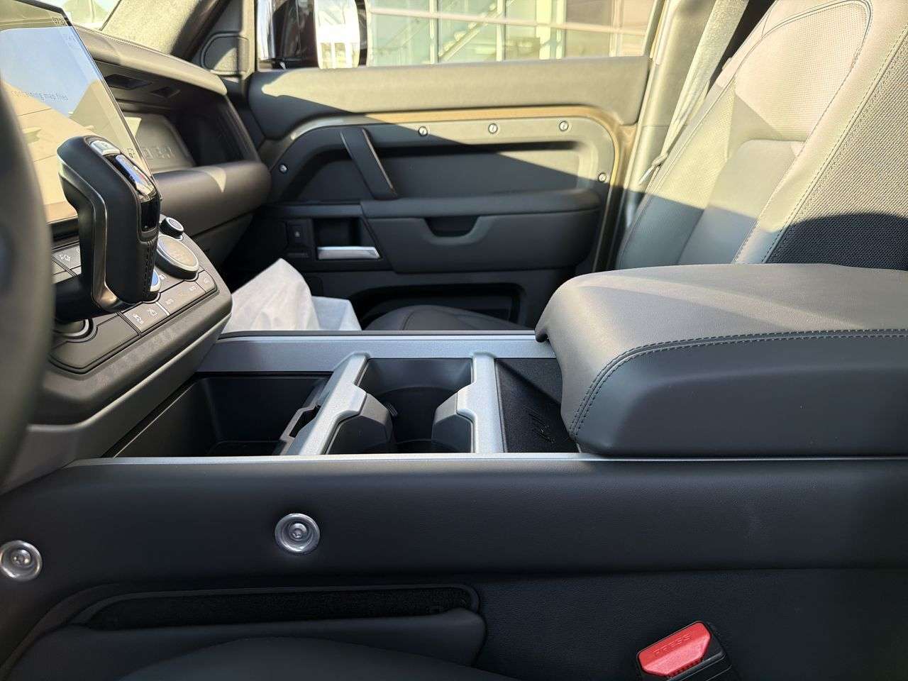 2026 Land Rover Defender 110 P400 X thumb 18