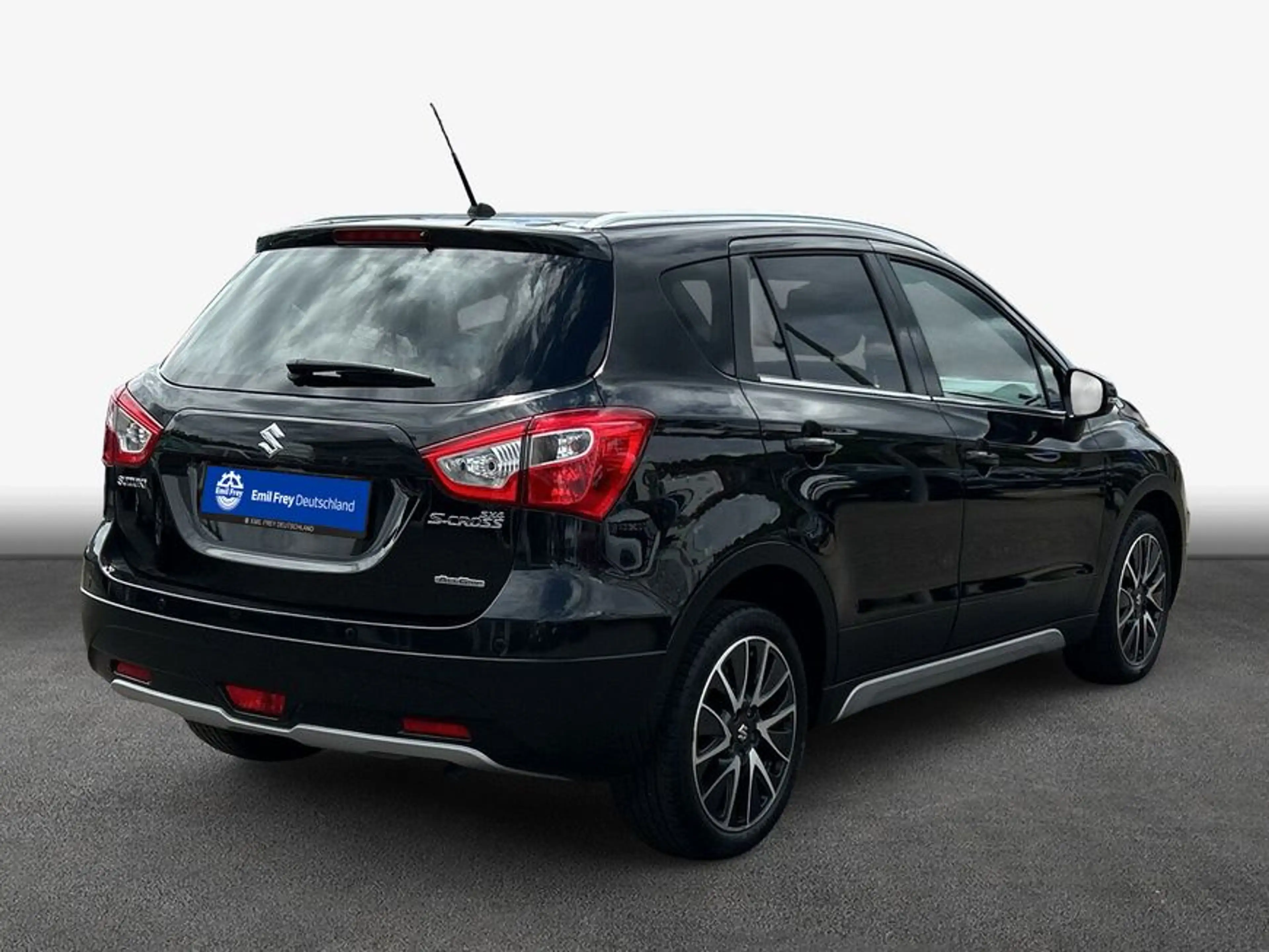Suzuki SX4 S-Cross 1.4 Allgrip Panoramadach — photo 2