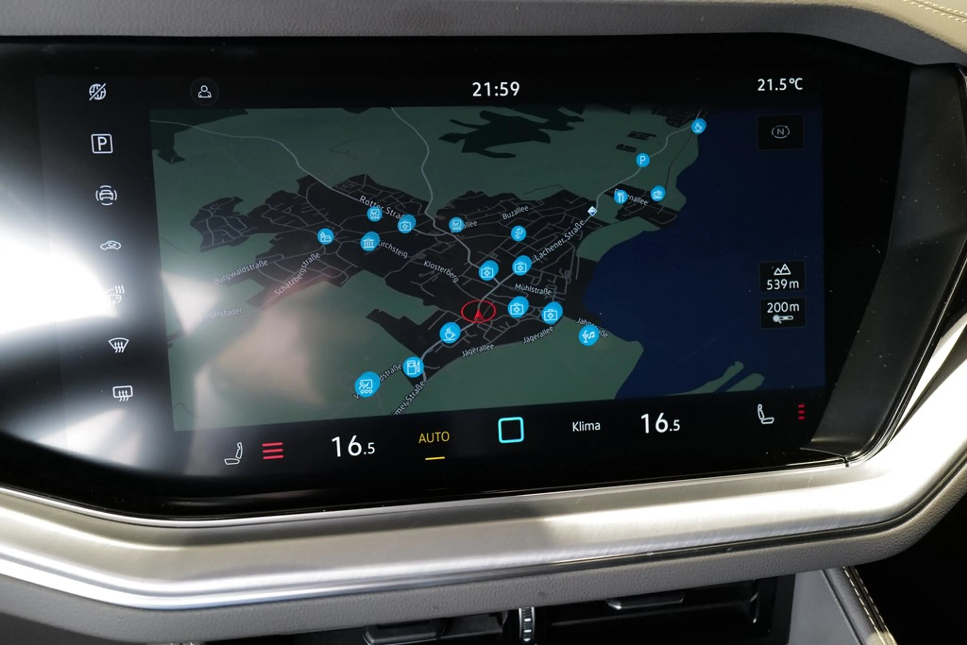 Volkswagen Touareg 3.0TDI Elegance AHK StdHz Matrix Keyless Allrad... — photo 14