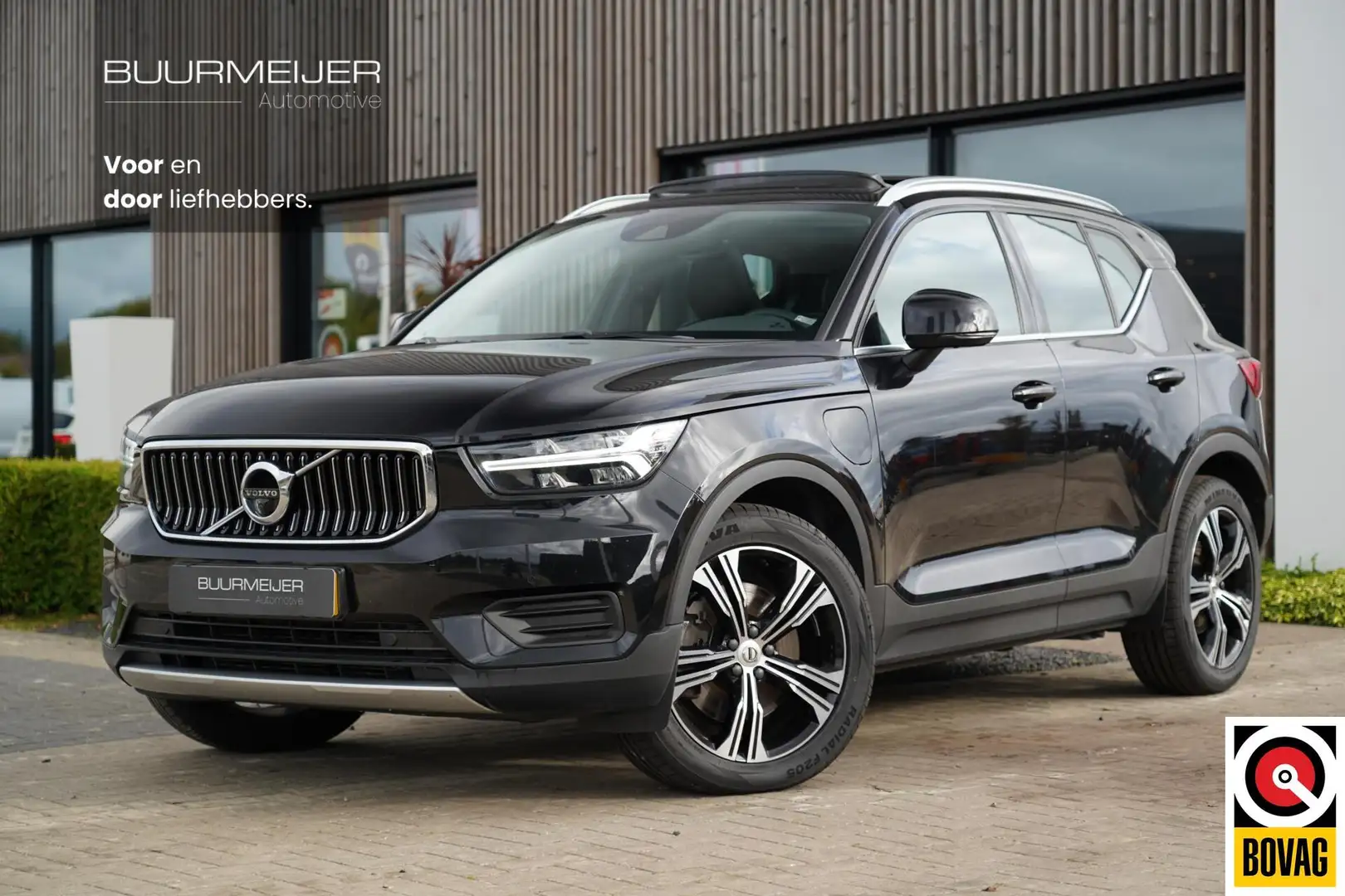 Volvo XC40 1.5 T5 Recharge Inscription | Dealer onderhouden | Zwart - 1