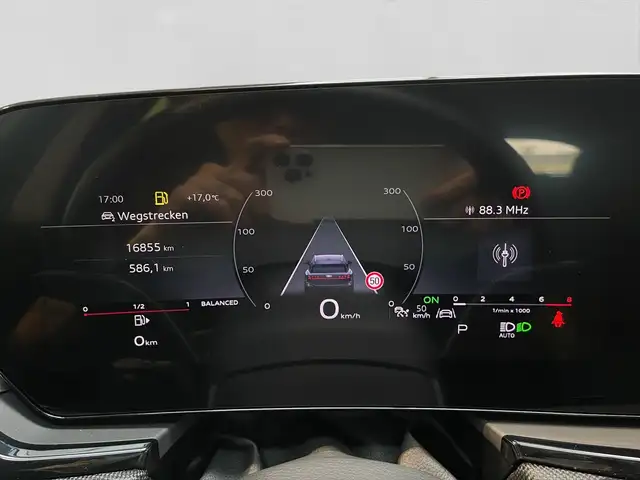 Audi A6 view 10