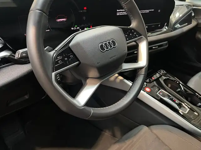 Audi A6 view 9