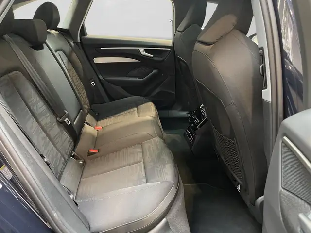 Audi A6 view 6
