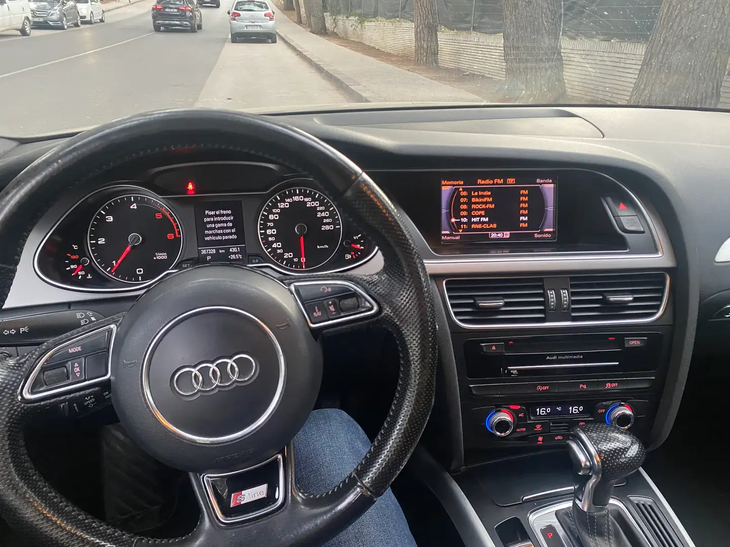 Audi A4 Avant 2.0TDI DPF S line edition quattro S-Tronic 1 - 2