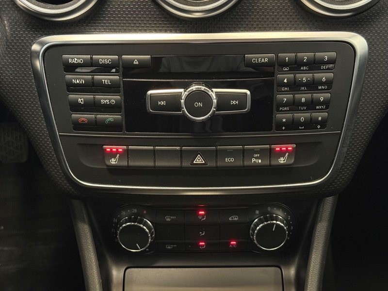 Mercedes-Benz A 180 BlueEfficiency/Teilleder/Navi — photo 13