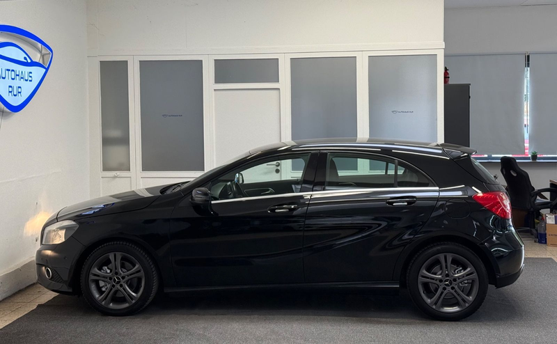 Mercedes-Benz A 180 BlueEfficiency/Teilleder/Navi — photo 2