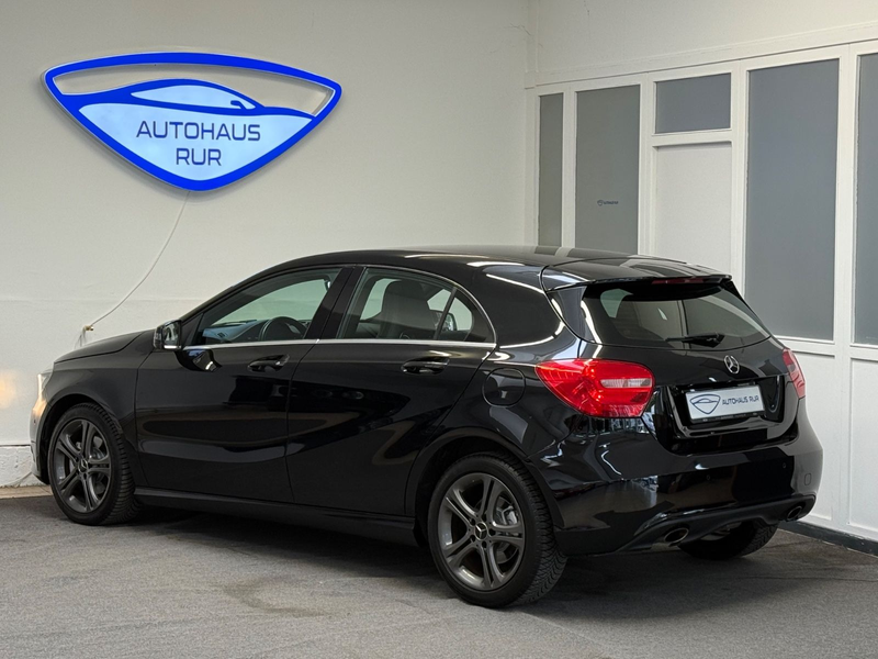 Mercedes-Benz A 180 BlueEfficiency/Teilleder/Navi — photo 3