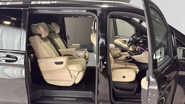 Mercedes-Benz V-Class view 15