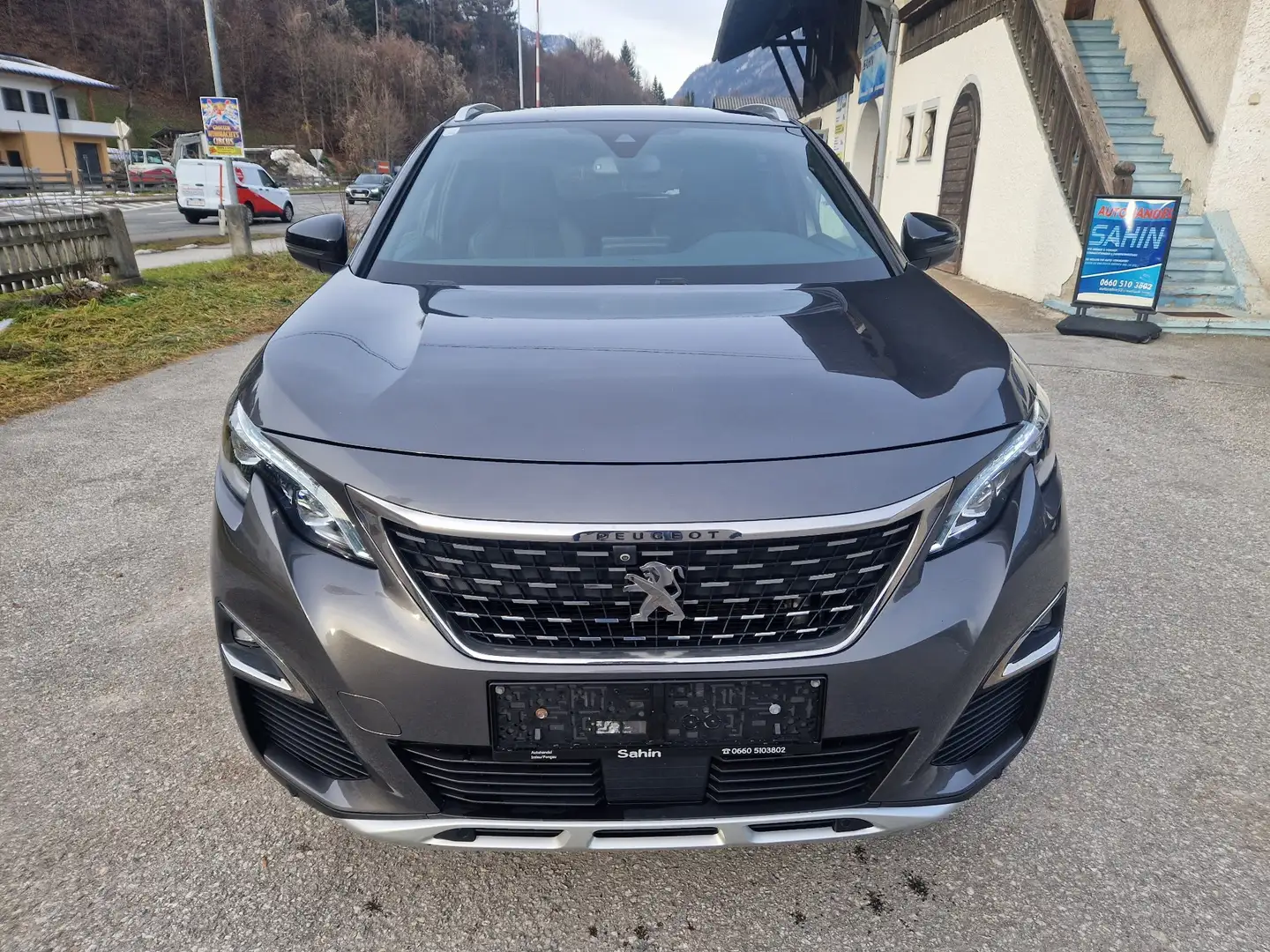 Peugeot 3008 Allure Silber - 1