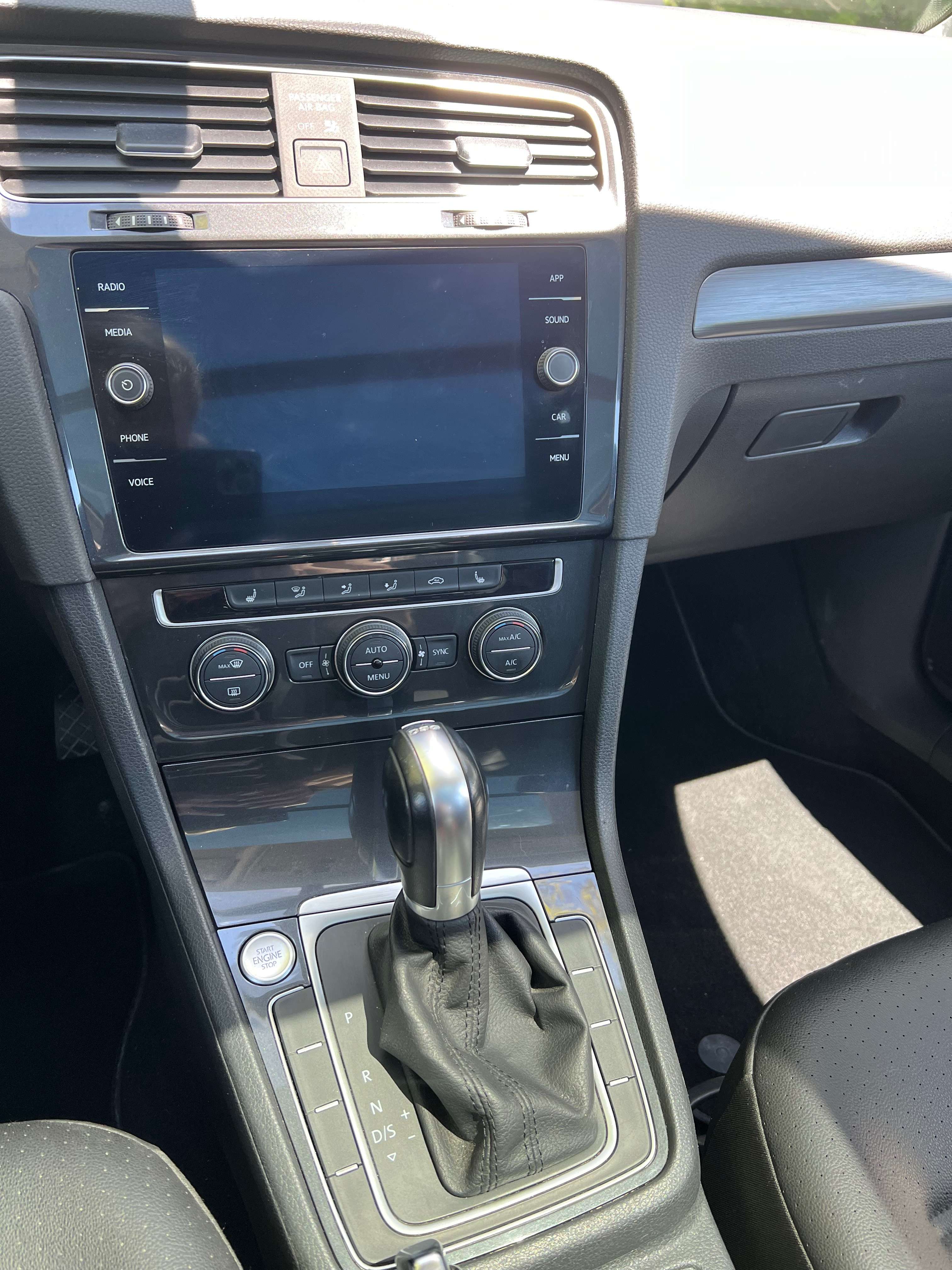 2019 Volkswagen Golf SportWagen thumb 18
