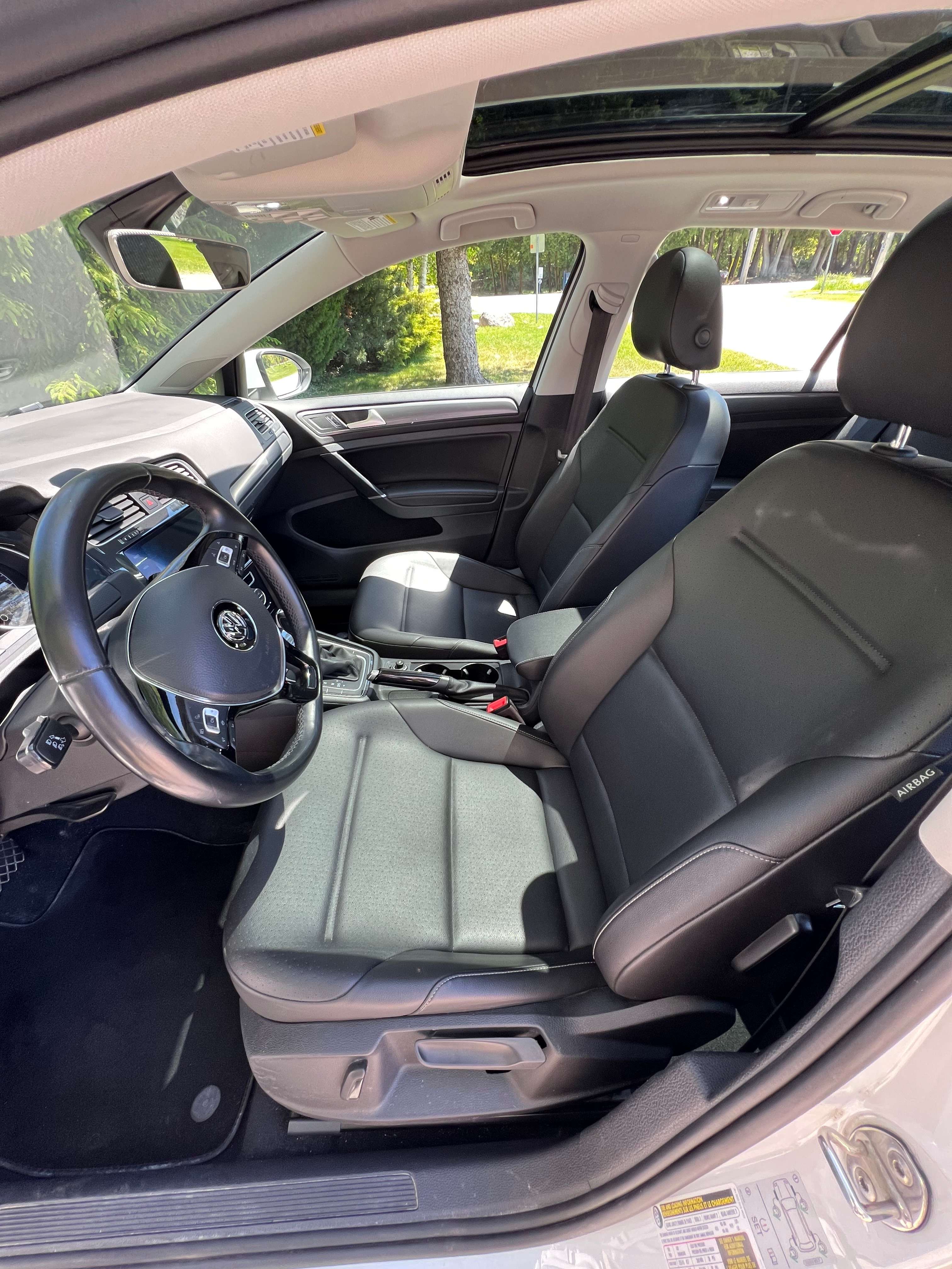 2019 Volkswagen Golf SportWagen alt 5