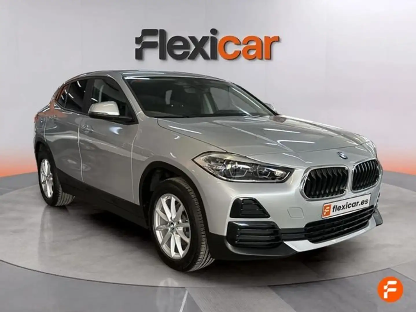 BMW X2 sDrive 16dA Gris - 2