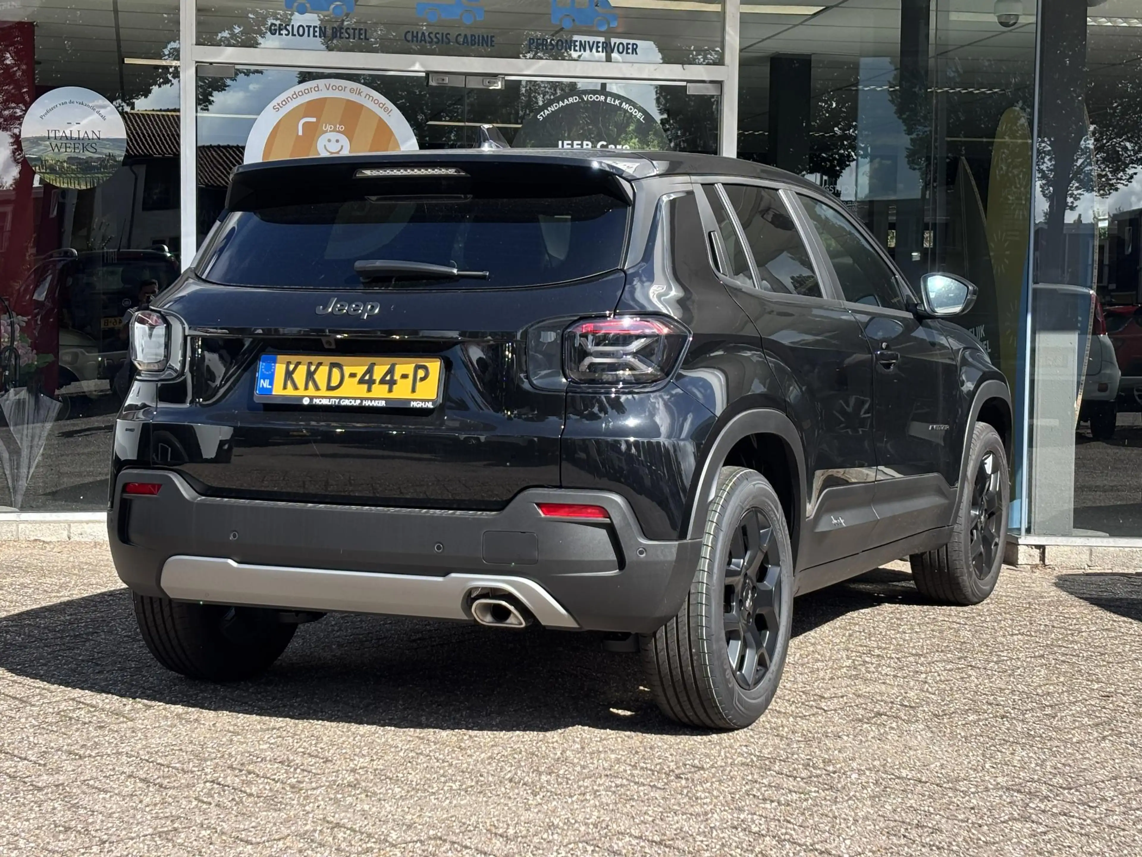 Jeep Avenger 1.2 e-Hybrid Black Edition | Apple-Android | Parke — photo 2