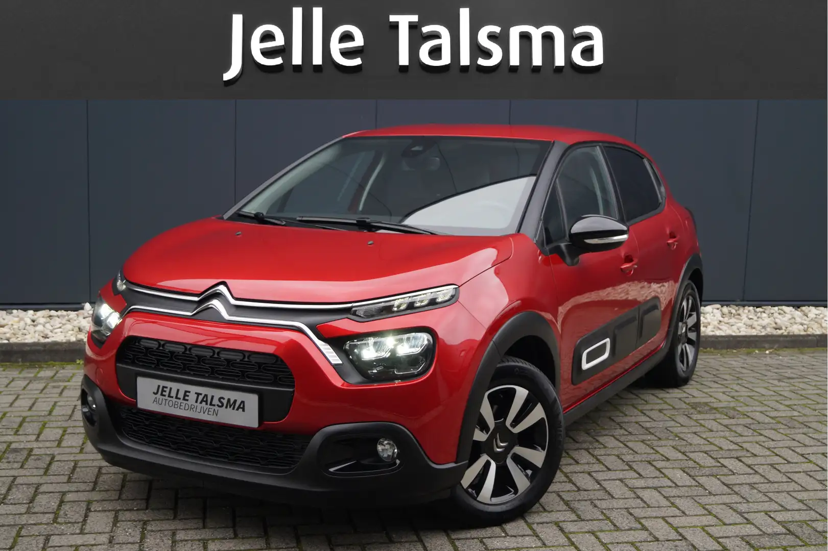 Citroen C3 1.2 PureTech 110 Feel Edition | Carplay/Android | Rood - 1