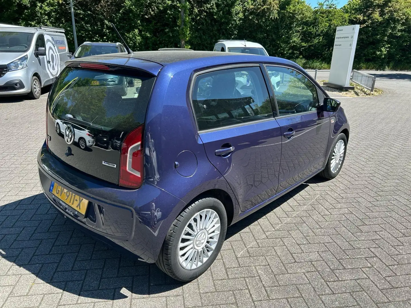 Volkswagen up! 1.0 high up! BlueMotion Blau - 2