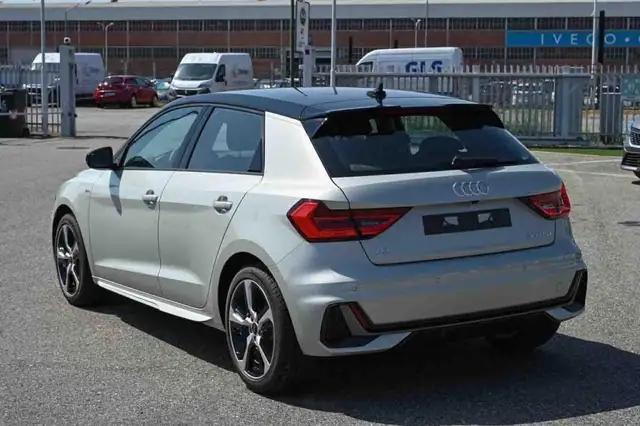 Audi A1 view 4