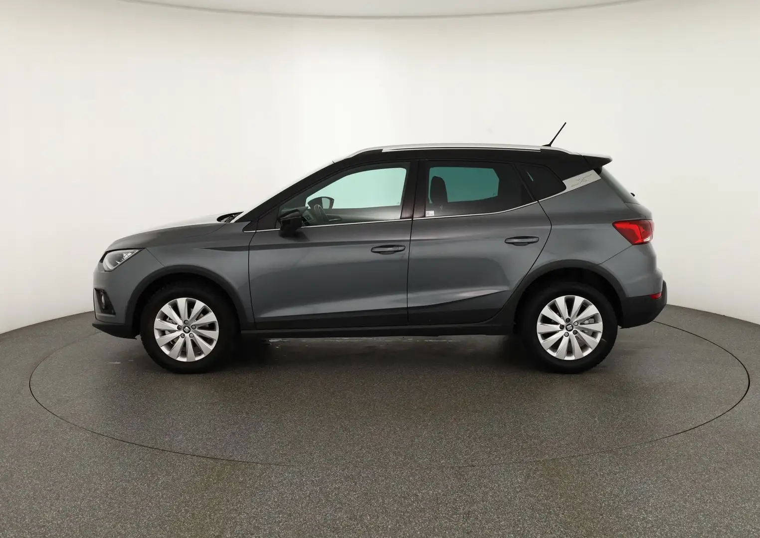 SEAT Arona 1.0 TSI DSG Xcellence LED Navi ACC PDC DAB Grau - 2