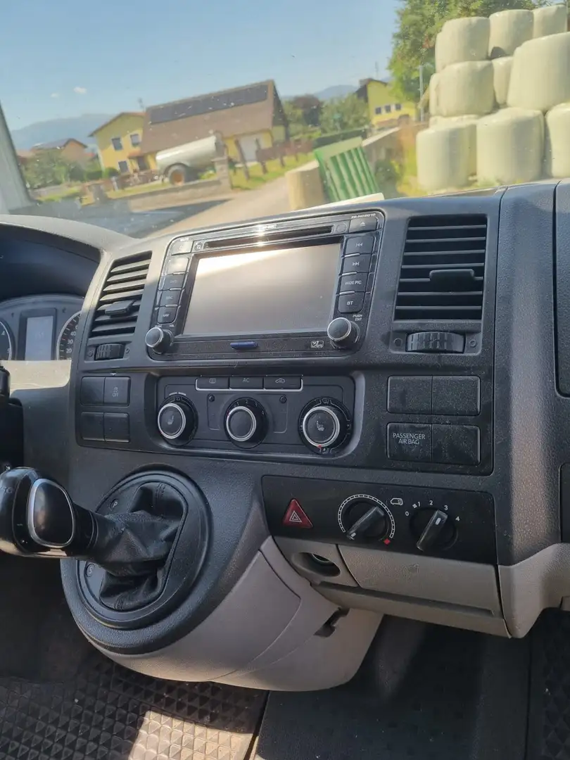 Volkswagen T5 Transporter Doka-6 Sitzer LR 2,0 BiTDI Aut.DSG 180ps - 2