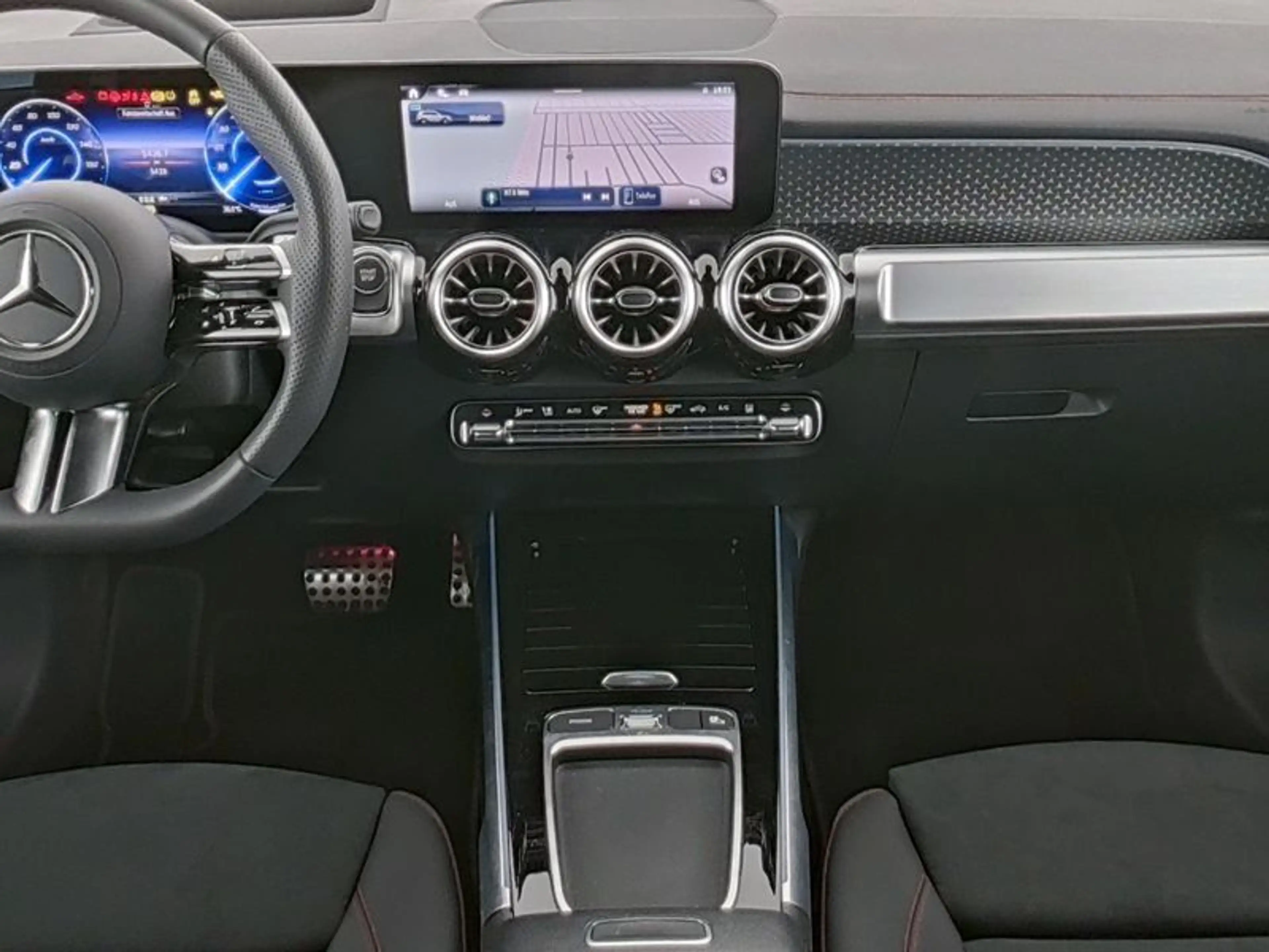 Mercedes-Benz EQB 250 AMG-PREMIUM PANO MEMOR DISTR HuD KEYLGO — photo 5