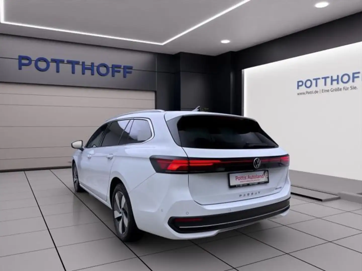 Volkswagen Passat Variant 1.5 TSI eHybrid DSG BUSINESS AHK Weiß - 2