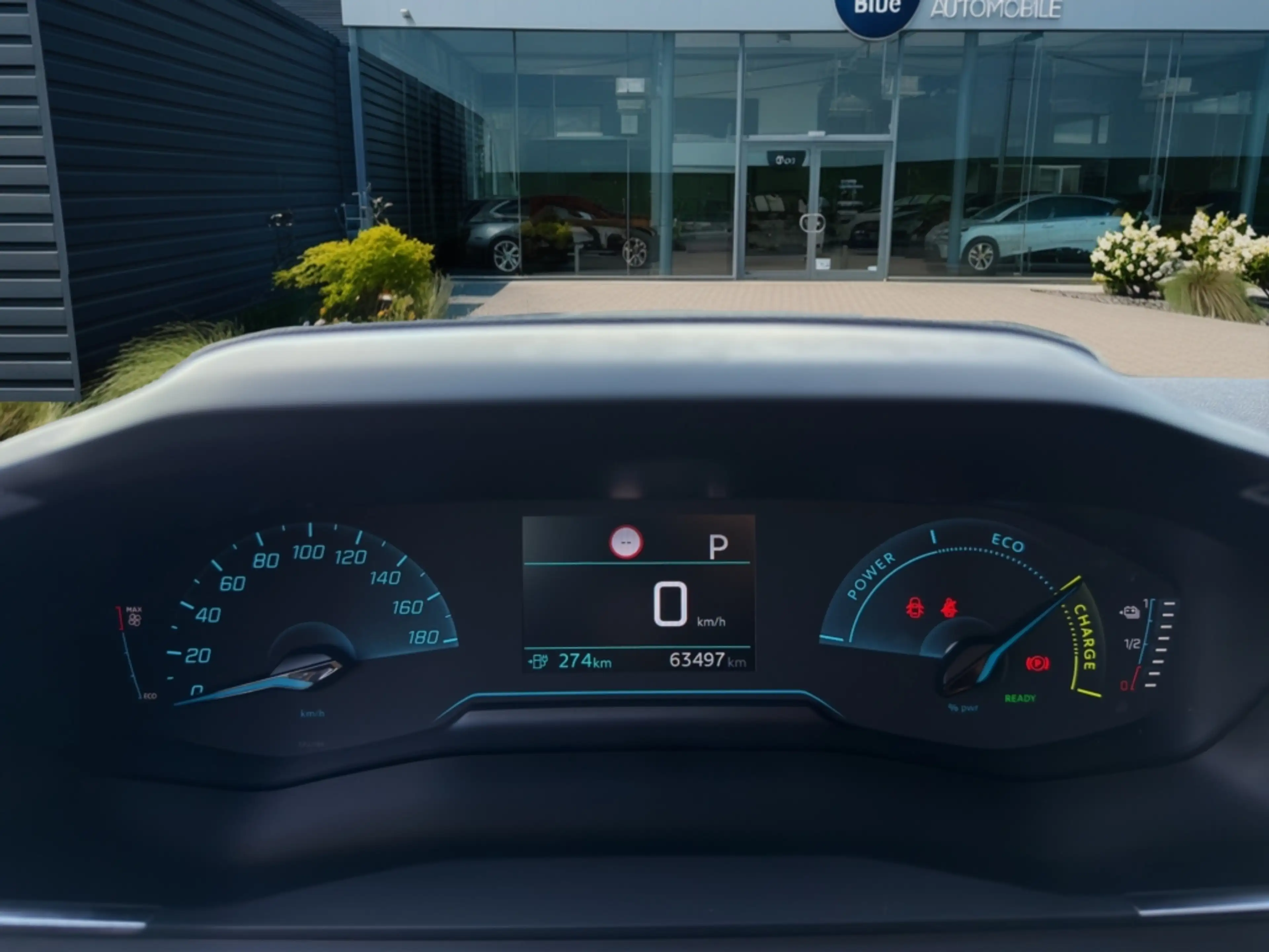 Peugeot e-208 Allure Pack 50 kWh - 136 ch CRUISE - CARPLAY - CAMERA — photo 12