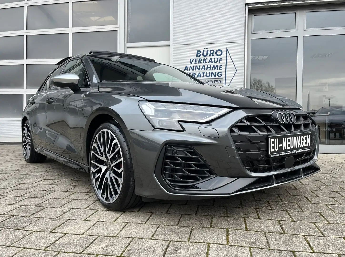 Audi S3 Sportback TFSI quattro GLASDACH MATRIX 4J GAR Gris - 2